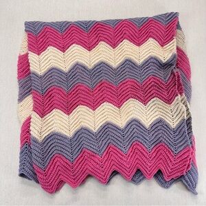 VTG Handmade Crochet Afghan Throw Chevron  Cottagecore Blanket Heavy Warm 60x60